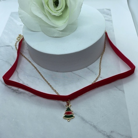 Red Velvet Christmas Tree Charm Silver Necklace - Picture 11 of 12